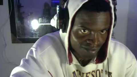 brayan1111x online show from November 10, 2025, 1:26 am