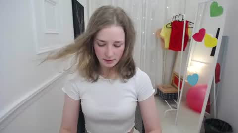 Snapshot of bree_sky chatting on June 22, 2026, 11:07 am Bree online show from June 22, 2026, 11:07 am
