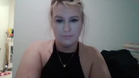 Snapshot of breenme chatting on September 21, 2025, 2:19 pm breenme online show from September 21, 2025, 2:19 pm
