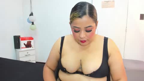 Brenda  online show from December 3, 2025, 11:19 am