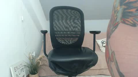 Snapshot of brenda_skye chatting on March 9, 2026, 4:16 am Brenda Skye online show from March 9, 2026, 4:16 am