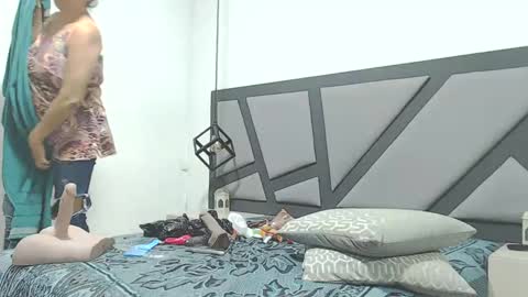 Snapshot of brenda_velasquez chatting on January 15, 2025, 3:43 am BRENDA VELASQUEZ online show from January 15, 2025, 3:43 am