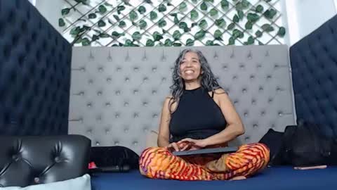 BRENDA VELASQUEZ online show from March 17, 2026, 6:44 pm