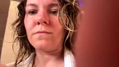 Brenda online show from May 3, 2026, 4:02 pm