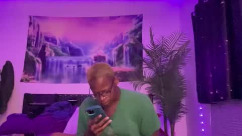 brennab online show from April 23, 2026, 2:02 am