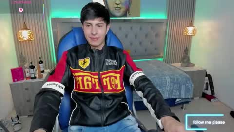 Snapshot of brent18_ chatting on November 27, 2025, 5:20 am Esteban online show from November 27, 2025, 5:20 am