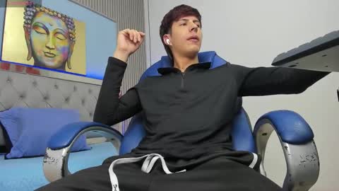 Snapshot of brent18_ chatting on January 10, 2026, 2:46 am Esteban online show from January 10, 2026, 2:46 am