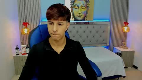 Snapshot of brent18_ chatting on February 10, 2026, 12:37 am Esteban online show from February 10, 2026, 12:37 am