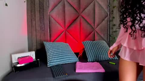 Snapshot of briaconner_ chatting on April 7, 2026, 2:34 am B R I A online show from April 7, 2026, 2:34 am