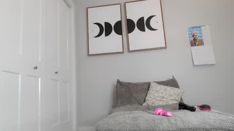 Briana Lee online show from February 17, 2026, 6:25 pm