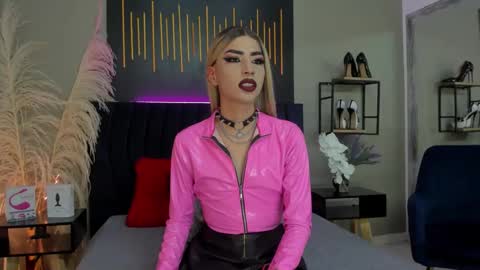 Snapshot of briana_white chatting on February 13, 2025, 8:13 pm briana_white online show from February 13, 2025, 8:13 pm