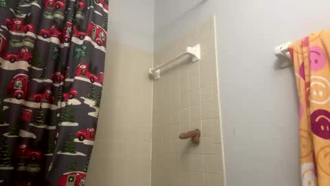 Snapshot of briankone97 chatting on December 17, 2024, 2:44 am BRIANKONE97 online show from December 17, 2024, 2:44 am