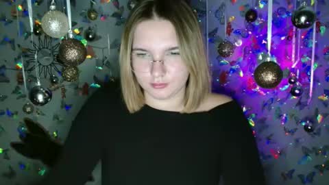 Snapshot of brianna_anny chatting on November 7, 2025, 8:53 pm shiny smile online show from November 7, 2025, 8:53 pm