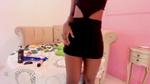 Snapshot of briannaduque chatting on December 14, 2024, 4:20 pm Brianna online show from December 14, 2024, 4:20 pm