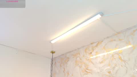 Snapshot of briannaduque chatting on September 10, 2025, 12:16 pm Brianna online show from September 10, 2025, 12:16 pm