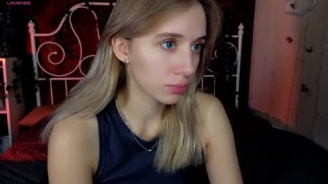 Snapshot of bridgetgodbold chatting on December 6, 2024, 7:43 am Mary online show from December 6, 2024, 7:43 am