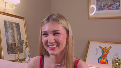 Snapshot of bridgetgodbold chatting on September 28, 2025, 8:25 pm Mary online show from September 28, 2025, 8:25 pm