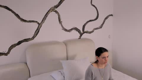    online show from February 28, 2025, 11:47 am