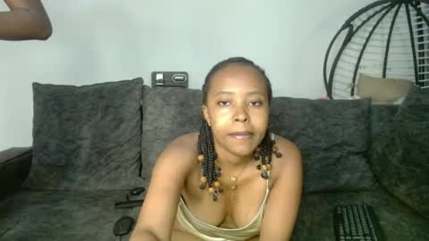 briella online show from June 12, 2026, 12:53 am