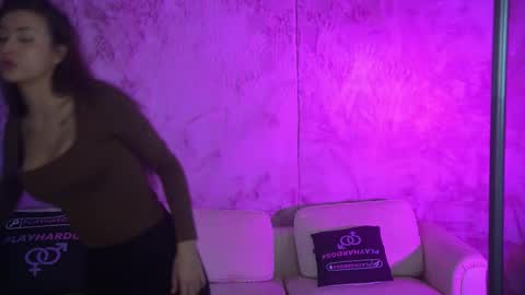 Diamonds Girls online show from January 17, 2026, 9:47 am