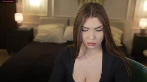 Diamonds Girls online show from April 13, 2026, 8:09 am