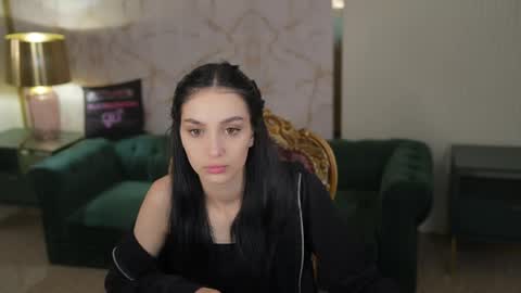 Diamonds Girls online show from May 27, 2026, 6:21 am