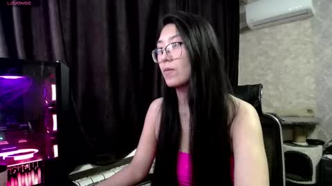 Aisha online show from February 10, 2025, 7:04 am
