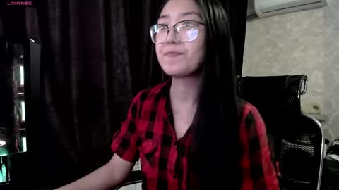 Aisha online show from February 11, 2025, 7:02 am