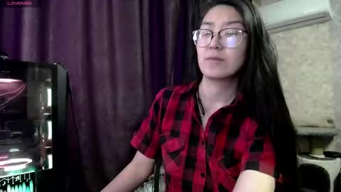 Aisha online show from February 27, 2025, 10:59 am