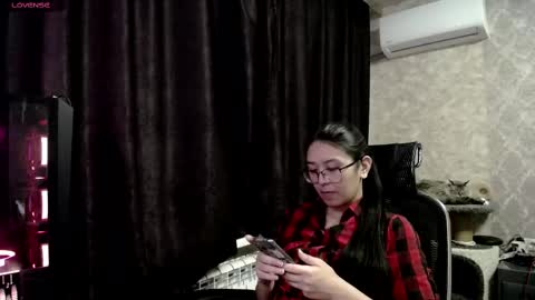 Aisha online show from March 3, 2025, 7:32 am