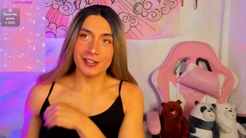 Snapshot of brihanna_cooper chatting on May 12, 2026, 3:09 pm bri online show from May 12, 2026, 3:09 pm