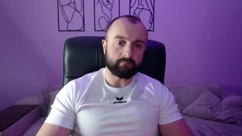 brindlefly69 online show from January 8, 2026, 11:45 am