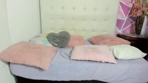 Snapshot of brisahott chatting on February 14, 2025, 5:36 pm Brisa online show from February 14, 2025, 5:36 pm