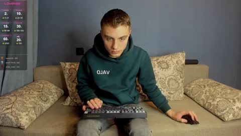 bristlebback online show from February 26, 2025, 12:49 am