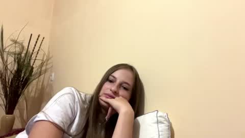 Ciri online show from June 16, 2026, 5:37 pm