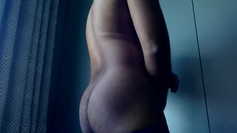 Snapshot of britishbrownkinkz chatting on February 27, 2025, 12:13 pm Pooja and Pritesh online show from February 27, 2025, 12:13 pm