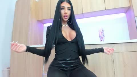 britney_charm online show from February 7, 2026, 7:56 am