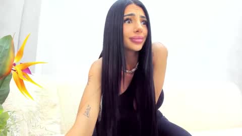 britney_charm online show from February 15, 2026, 7:51 am