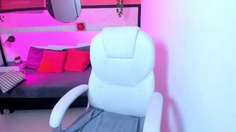 britney_collins_ online show from June 27, 2026, 2:23 pm