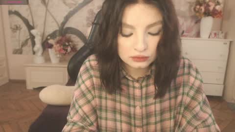 Snapshot of britneybarker chatting on April 29, 2026, 2:04 am britneybarker online show from April 29, 2026, 2:04 am