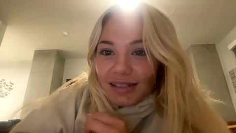 britneycherry08 online show from June 11, 2026, 2:53 am