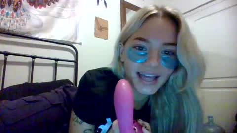 britneycherry08 online show from July 30, 2026, 11:15 pm