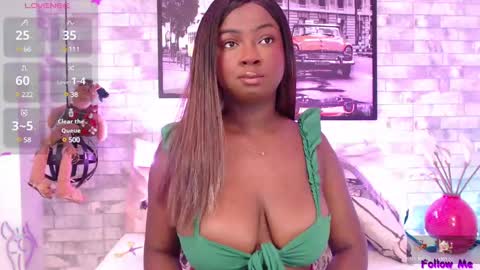 Snapshot of brittanyjhonnns chatting on December 31, 2024, 11:09 am brittany 25 years old  happy as a worm  online show from December 31, 2024, 11:09 am