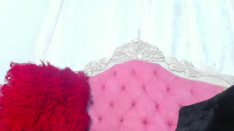 BRIYIT     online show from October 3, 2025, 8:39 pm