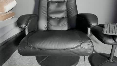 brockhurn_ online show from May 13, 2026, 1:58 am