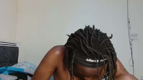 Snapshot of broken_haloo chatting on March 4, 2026, 6:14 pm broken_haloo online show from March 4, 2026, 6:14 pm