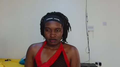 Snapshot of broken_haloo chatting on April 1, 2026, 2:58 pm broken_haloo online show from April 1, 2026, 2:58 pm