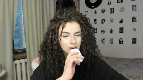 Snapshot of brookchills chatting on October 5, 2025, 7:07 am Brook  Help me collect 100 reactions  online show from October 5, 2025, 7:07 am