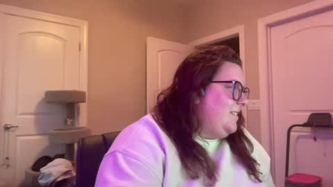 Madam Brooke online show from October 9, 2025, 11:41 am