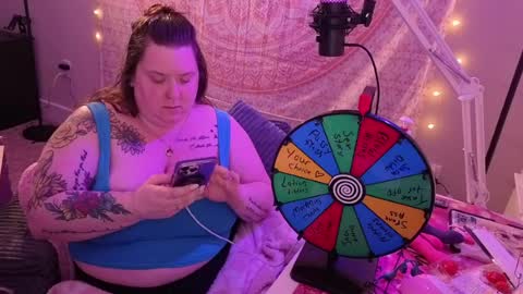 Madam Brooke online show from April 10, 2026, 1:00 am